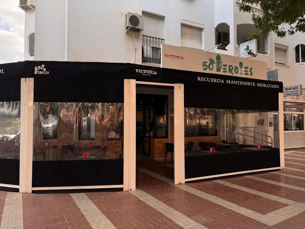Foto de 50 Peroles
