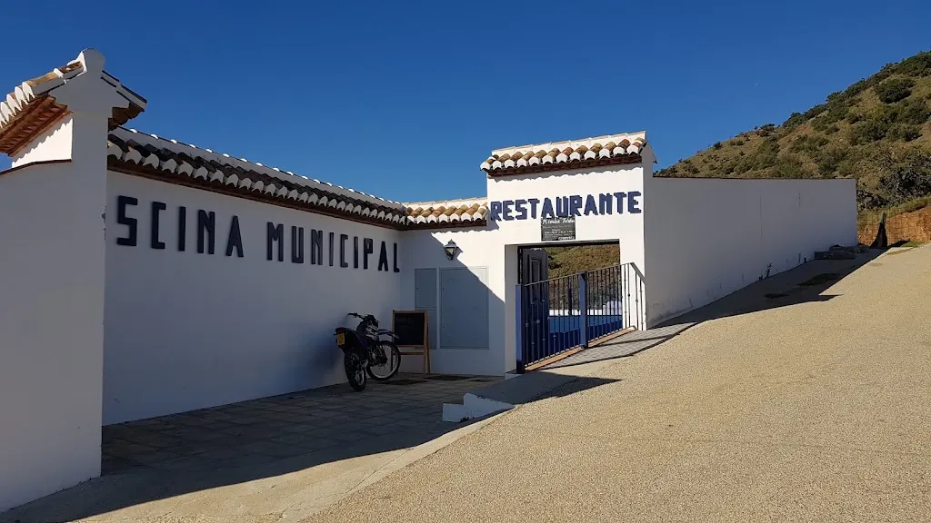 Foto de Restauran Mirador de Totalan . CERRADO.