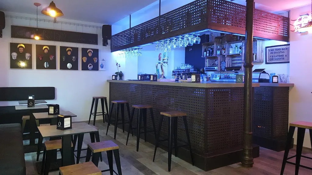 Foto de Bar-gallery El Chato 3.0