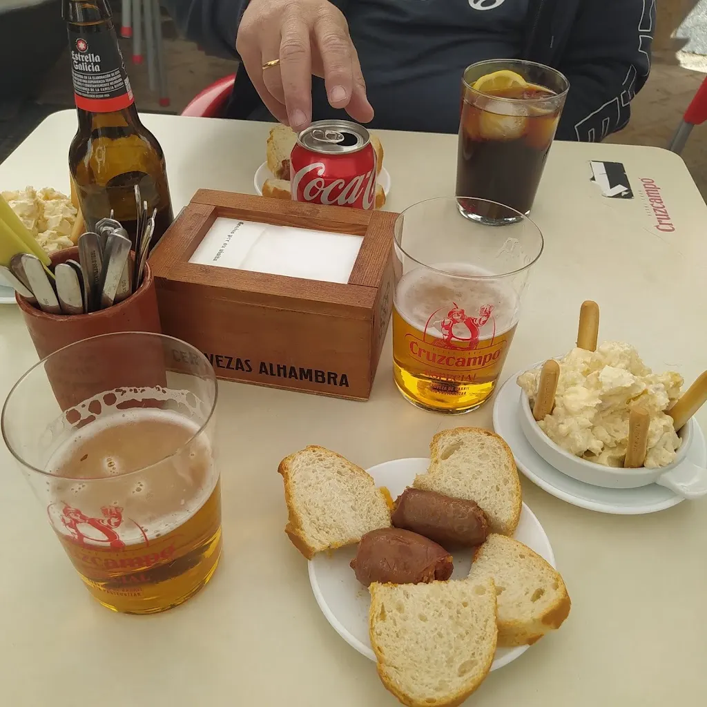 Foto de CANICHE TAPASBAR
