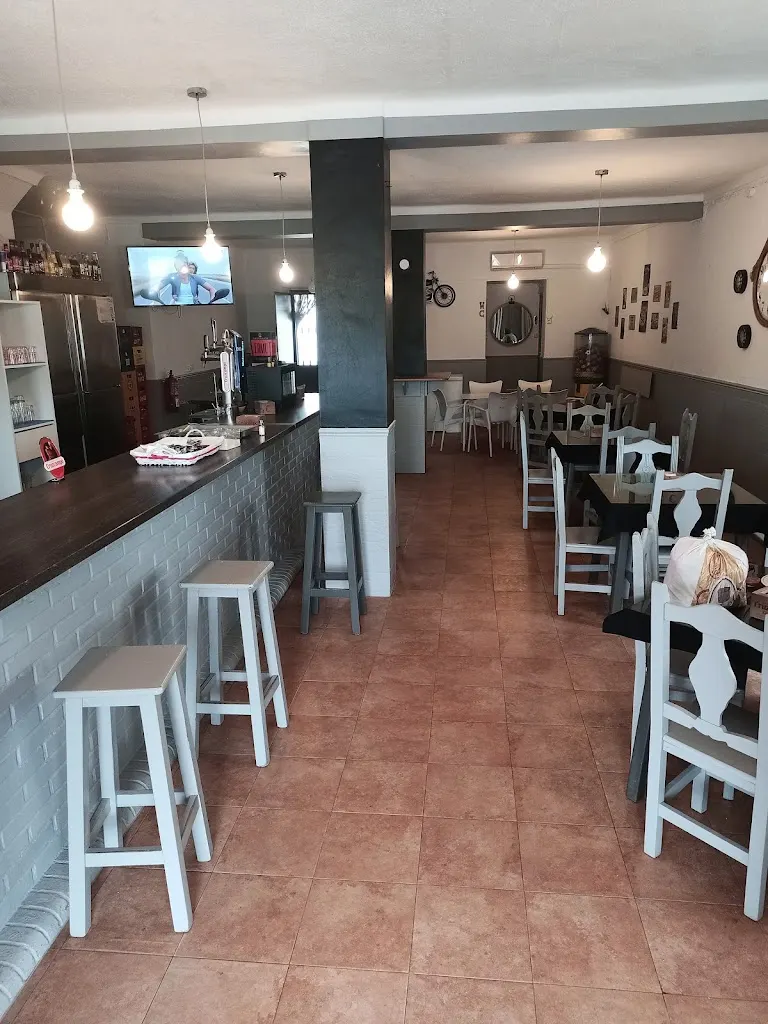 Foto de Bar Come y Beba