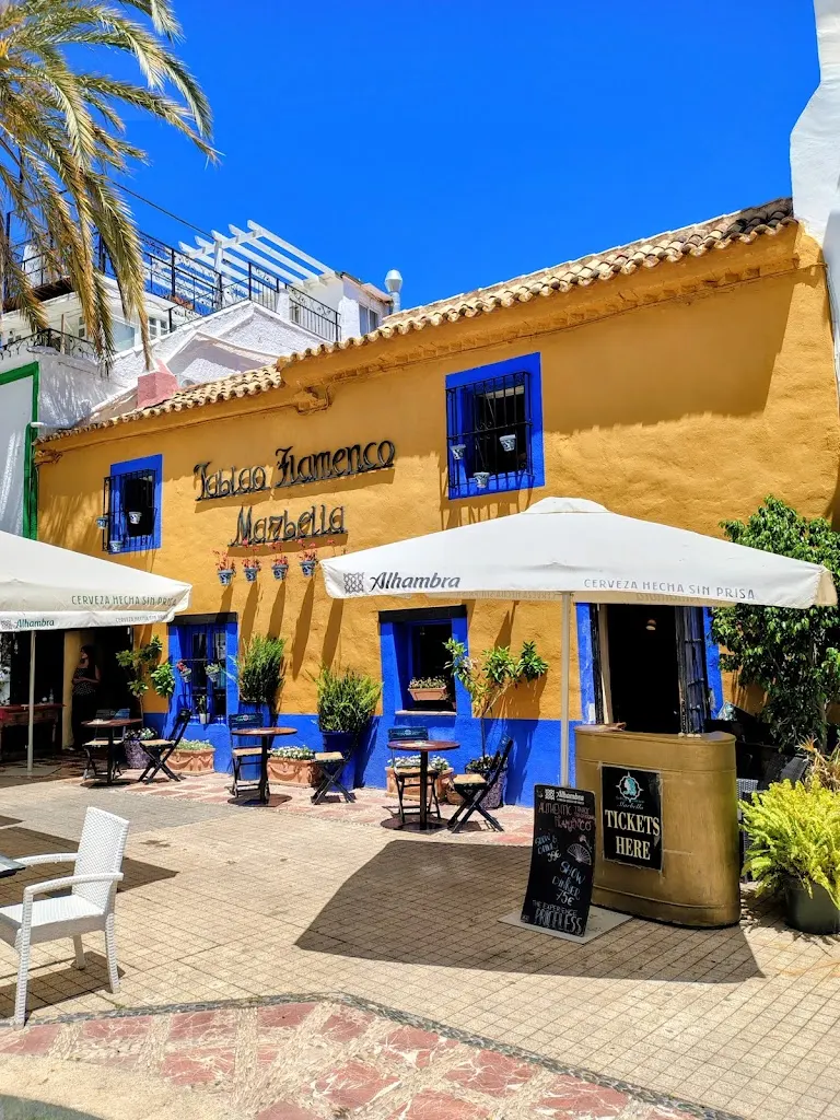 MIA CAFE - Tapas & Bar